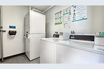 1255 Nuuanu Street #E2504, Honolulu, HI 96817 - Photo 10