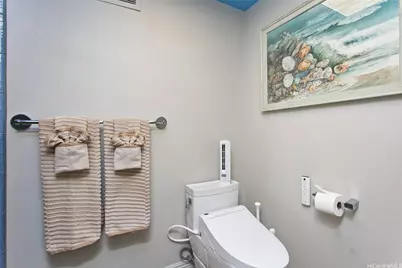 2500 Kalakaua Avenue #1402, Honolulu, HI 96815 - Photo 12