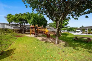 572 Mananai Pl, Honolulu, HI 96818 - Photo 4