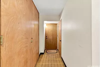 2825 S King Street #201, Honolulu, HI 96826 - Photo 2
