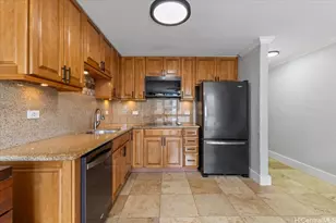 2345 Ala Wai Blvd, Honolulu, HI 96815 - Photo 2