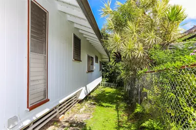 1632 Ala Makani Place, Honolulu, HI 96819 - Photo 22
