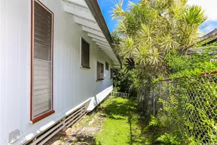 1632 Ala Makani Pl, Honolulu, HI 96819 - Photo 22