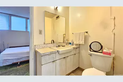 780 Amana Street #1604, Honolulu, HI 96814 - Photo 12