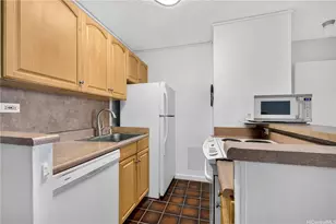 1535 Pensacola St, Honolulu, HI 96822 - Photo 4