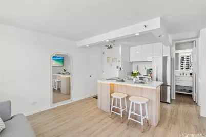 2427 Kuhio Avenue #2306, Honolulu, HI 96815 - Photo 1