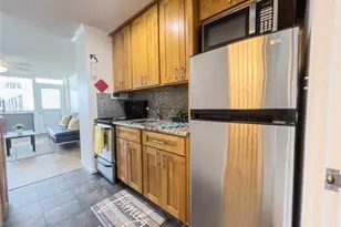 425 Ena Rd, Honolulu, HI 96815 - Photo 1