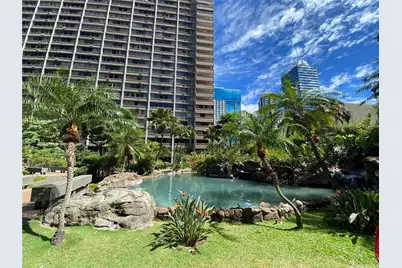 1255 Nuuanu Avenue #E1304, Honolulu, HI 96817 - Photo 1