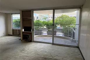 1717 Ala Wai Blvd, Honolulu, HI 96815 - Photo 1