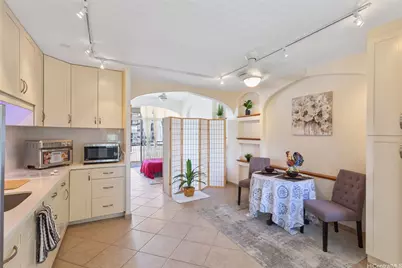 1020 Green Street #303, Honolulu, HI 96822 - Photo 1