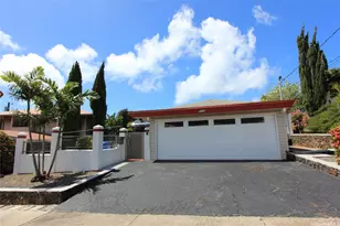 1174 Luawai St, Honolulu, HI 96816 - Photo 1