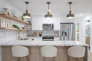 624 Olomana St, Kailua, HI 96734 - Photo 1