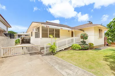621 22nd Avenue, Honolulu, HI 96816 - Photo 1
