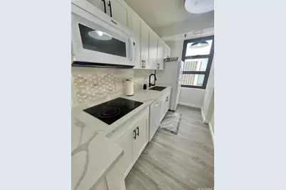 201 Ohua Avenue #2113 T1(NUC), Honolulu, HI 96815 - Photo 1