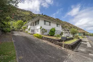 3057 Kalawao St, Honolulu, HI 96822 - Photo 1