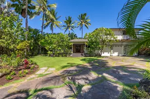 810 N Kalaheo Ave, Kailua, HI 96734 - Photo 1