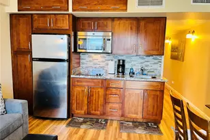 2440 Kuhio Ave, Honolulu, HI 96815 - Photo 1