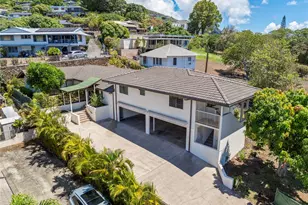 1214 Nehoa St, Honolulu, HI 96822 - Photo 1