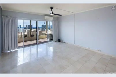 1001 Wilder Avenue #902, Honolulu, HI 96822 - Photo 1