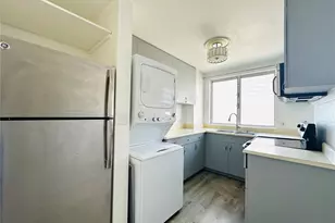 1555 Pohaku St, Honolulu, HI 96817 - Photo 1