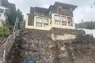 3250 Hoanoho Pl, Honolulu, HI 96816 - Photo 1