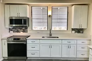 1695 Kamamalu Ave, Honolulu, HI 96813 - Photo 1