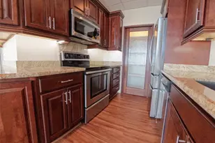 2333 Kapiolani Blvd, Honolulu, HI 96826 - Photo 1