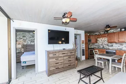 2240 Kuhio Avenue #2006, Honolulu, HI 96815 - Photo 1