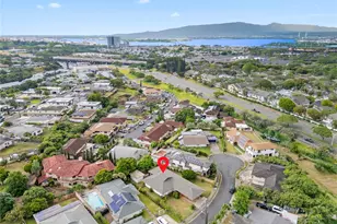 4529 Mahie St, Honolulu, HI 96818 - Photo 1