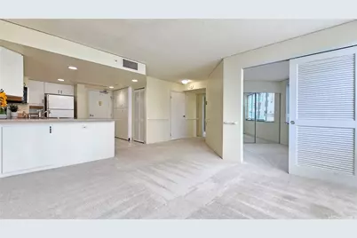 1314 Kalakaua Avenue #506, Honolulu, HI 96826 - Photo 1