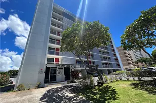 1077 Ala Napunani St, Honolulu, HI 96818 - Photo 1