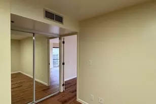 1088 Bishop St, Honolulu, HI 96813 - Photo 1