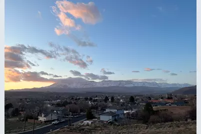 161 E 130 N, La Verkin, UT 84745 - Photo 1