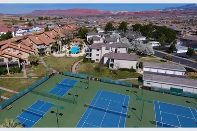 860 S Village Rd #Z-10, Saint George, UT 84770 - Photo 18