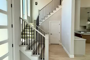 422 W Lamond Circle, Washington, UT 84780 - Photo 4