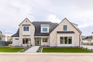 714 Chloe Ln, Washington, UT 84780 - Photo 2