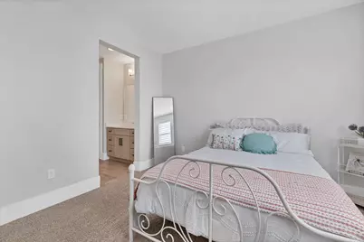 219 W Elinor Ln, Washington, UT 84780 - Photo 42