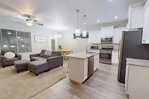 1036 S Fir St, Cedar City, UT 84720 - Photo 4