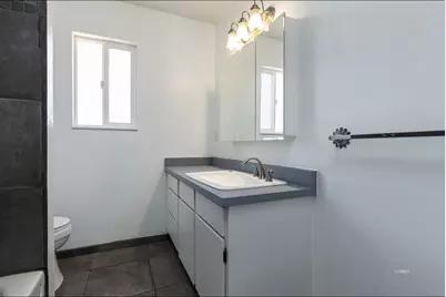 163 E 200 N, Kanab, UT 84741 - Photo 32