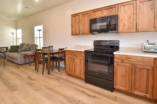 363 S Deep Creek Dr, Washington, UT 84780 - Photo 10