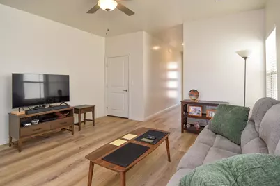 363 S Deep Creek Dr, Washington, UT 84780 - Photo 8