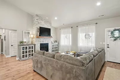 4302 N Tomahawk Dr, Enoch, UT 84721 - Photo 8