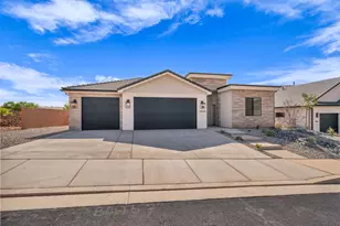 1928 N Chapman Dr, Washington, UT 84780 - Photo 2