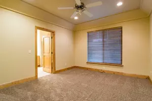 3879 London Ln, Santa Clara, UT 84765 - Photo 18