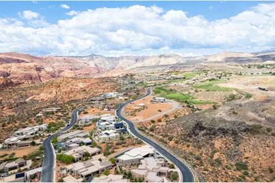 4587 N Iron Dr, Saint George, UT 84770 - Photo 18