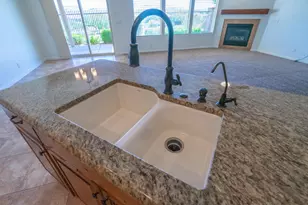 1574 N Sugar Plumb Ln, Washington, UT 84780 - Photo 22