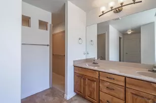 1574 N Sugar Plumb Ln, Washington, UT 84780 - Photo 36