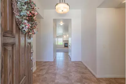 1574 N Sugar Plumb Ln, Washington, UT 84780 - Photo 12