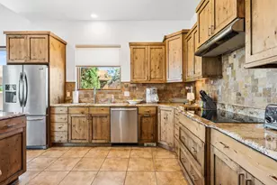 2090 Tuweap Dr, Saint George, UT 84770 - Photo 8