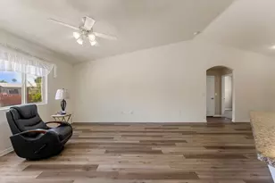 154 E Cyndi Ln, La Verkin, UT 84745 - Photo 6